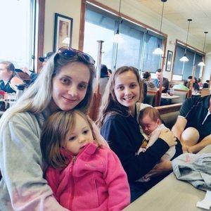 Meet your Posher, Aliah